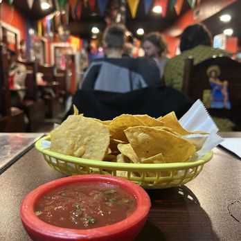 Taqueria Los Mayas - Tortilla Chips with Salsa - Mexican Near Me - Cheektowaga, New York Taqueria Los Mayas - Tortilla Chips with Salsa - Mexican Near Me - Cheektowaga, New York