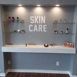 Hometown CBD - Everything in this section contains CBD. Lotions to help with pain, face creams and all-over body lotions to truly repair damaged skin.