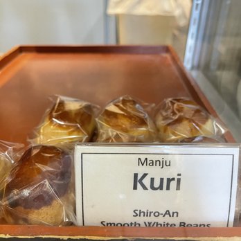 Osaka-Ya - Manju - Kuri. Smooth white beans - Desserts Near Me - Sacramento, California