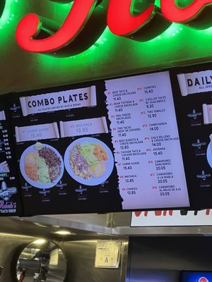 Roberto's Taco Shop by null