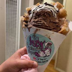 The Lazy Unicorn Crepes - Waffle with ice cream.