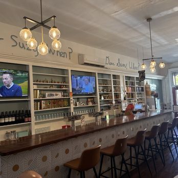 Moonrise Pizza - The main bar entrance. - Wine Bars Near Me - Amador City, California
