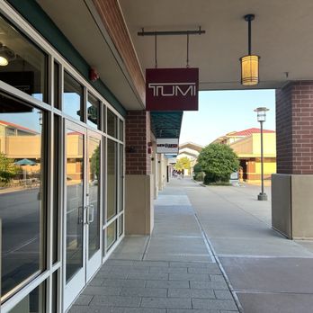 Tumi Outlet - Leather Goods Near Me - Aurora, Illinois Tumi Outlet - Leather Goods Near Me - Aurora, Illinois