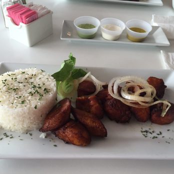 Cabo Blanco Restaurant - Chacharron de pollo. - Cuban Near Me - Fort Lauderdale, Florida
