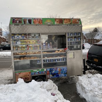 JNY’S Coffee - a vending machine in the snow - Food Trucks Near Me JNY’S Coffee - a vending machine in the snow - Food Trucks Near Me