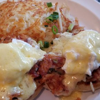 808 Grindz Cafe - Love the Benes! - Cafes Near Me - Lahaina, Hawaii