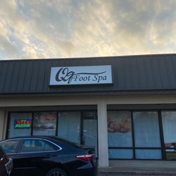 QQ Foot Massage - The front of the building on 8714 Youree! Do not go there! Terrible Service and they charge you extra before the massage begins!