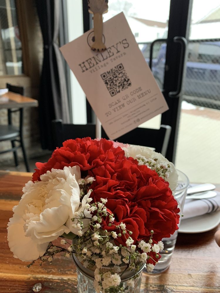 HENLEY’S VILLAGE TAVERN Updated 2024 189 Photos & 116 Reviews 184