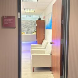 My Vein Doctor Honolulu - My Vein Doctor is located on the 11th floor, Suite 1107 of the Kuakini Physicians Tower