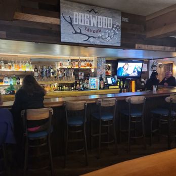 Dogwood Tavern - people sitting at the bar - Bars Near Me - Lake Arrowhead, California