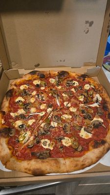 Dantini Pizza by null