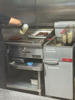 YoYo's Hotdog by null