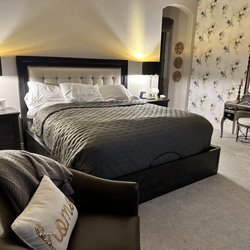 Bedroom set