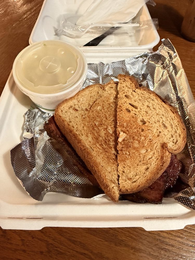 Quill's Canteen Logo