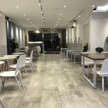 TSAôCAA - Bright and modern looking, lots of seating (it's a long walk from the entrance to the counter where you order) - Bubble Tea Near Me - Brooklyn, New York TSAôCAA - Bright and modern looking, lots of seating (it's a long walk from the entrance to the counter where you order) - Bubble Tea Near Me - Brooklyn, New York