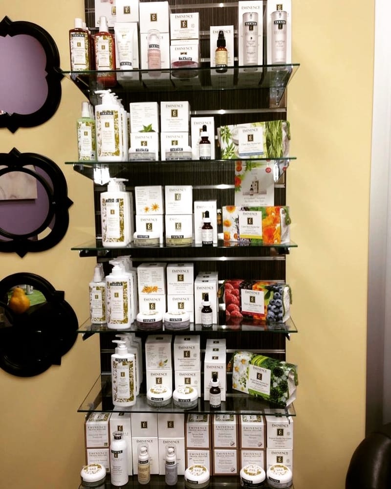 Skincare With Heather Leigh Logo