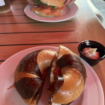 The Sweetside Cafe & Creamery - Cafes Near Me - Alexandria, Virginia