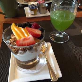 Sidecut Steakhouse - Parfait! And the "Green" juice of the day - Steakhouses Near Me - Whistler, British Columbia
