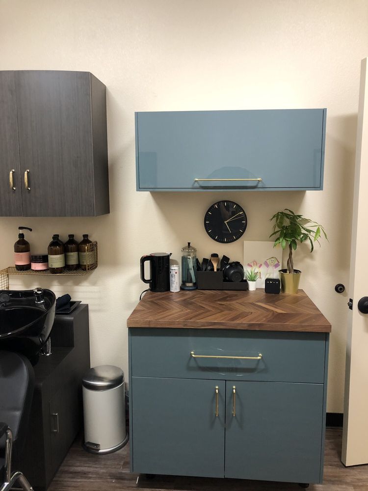 INNATE SALON 7000 Sunne Ln, Walnut Creek, California Hair Salons