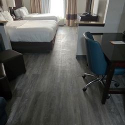 Comfort Suites - Gross