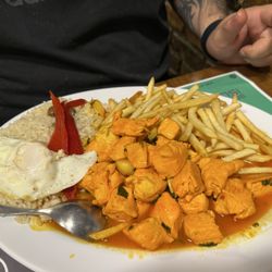 Novo Mundo Restaurant  - Chicken Mozambique