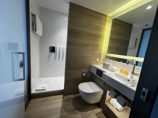 Courtyard by Marriott Paris Gare de Lyon by null