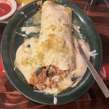 Senor Tequila - Burrito Mix (no chicken) - Mexican Near Me - Omaha, Nebraska Senor Tequila - Burrito Mix (no chicken) - Mexican Near Me - Omaha, Nebraska