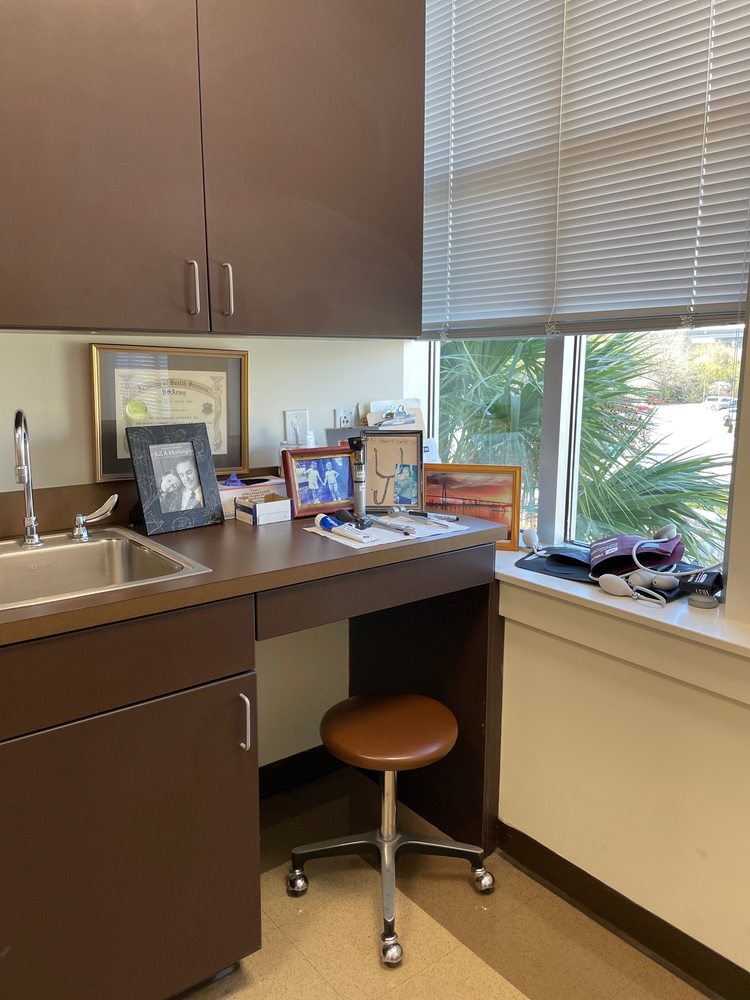 EAST COOPER FAMILY PRACTICE Updated September 2024 180 Wingo Way