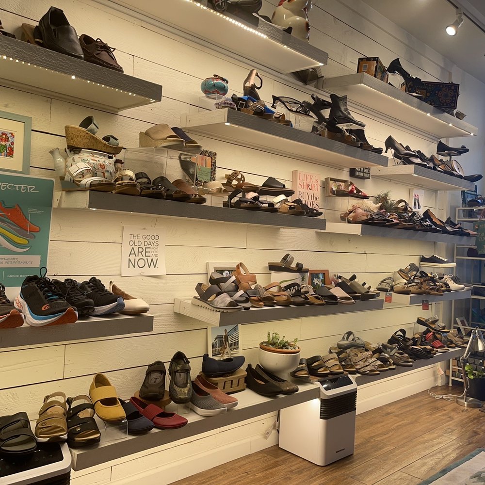 Uyeda Shoe Store - Shoe Stores Near Me - Honolulu, Hawaii Uyeda Shoe Store - Shoe Stores Near Me - Honolulu, Hawaii