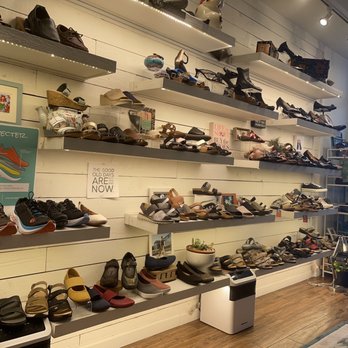 Uyeda Shoe Store - Shoe Stores Near Me - Honolulu, Hawaii Uyeda Shoe Store - Shoe Stores Near Me - Honolulu, Hawaii