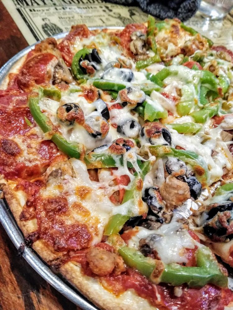 ITALIAN PIE SHOPPE & WINERY 58 Photos & 90 Reviews 1438 Yankee