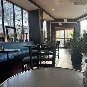 Mon Petit Choux - Bakeries Near Me - Nanaimo, British Columbia
