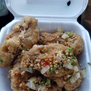 Chef K - Salt & pepper chicken wings, 4 piece dim sum - Chinese Near Me - Temecula, California Chef K - Salt & pepper chicken wings, 4 piece dim sum - Chinese Near Me - Temecula, California