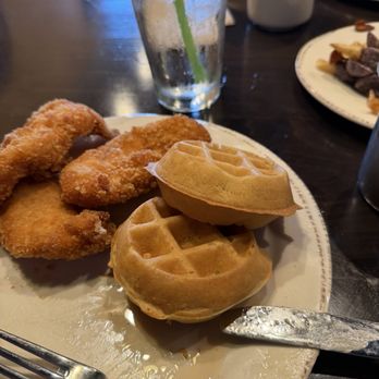 Public House Food + Drink - Chicken & Waffles - American Near Me - Monroe, Michigan Public House Food + Drink - Chicken & Waffles - American Near Me - Monroe, Michigan
