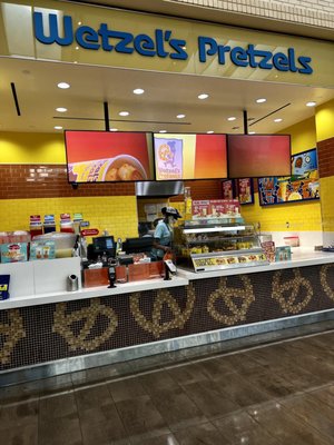 Wetzel's Pretzels by null