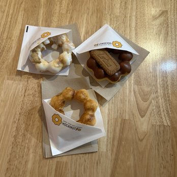 Mochinut - Pumpkin creme brulee, s'mores, caramel - Bakeries Near Me - Omaha, Nebraska Mochinut - Pumpkin creme brulee, s'mores, caramel - Bakeries Near Me - Omaha, Nebraska