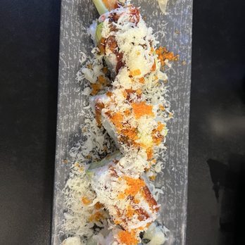 Yosumi ramen - Snow dragon roll - Ramen Near Me - Novato, California