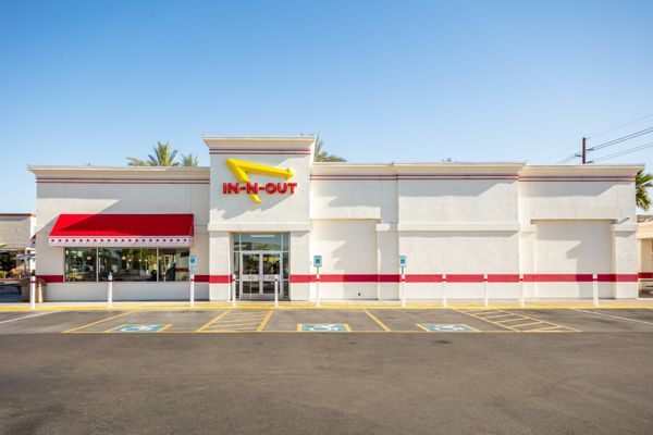 IN-N-OUT BURGER - Updated July 2026 - 355 Photos & 334 Reviews - 4840 N ...