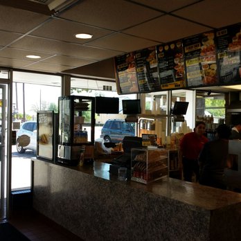 Golden Chick - Fast Food Near Me - Round Rock, Texas