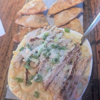 Congregation Brewery & Cocina - Azusa - Mac and cheese with chicken - Gastropubs Near Me - Azusa, California