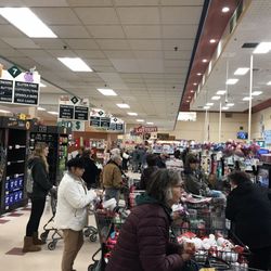 ShopRite of Manchester - Crowded checkout lanes at ShopRite