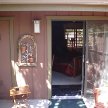 Lodge at Sedona - Private patio-Mission Grande - Bed & Breakfast Near Me - Sedona, Arizona Lodge at Sedona - Private patio-Mission Grande - Bed & Breakfast Near Me - Sedona, Arizona