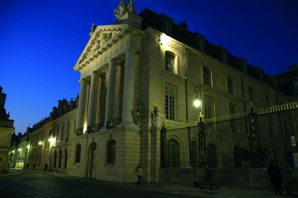 Palais des Ducs et des États de Bourgogne by null