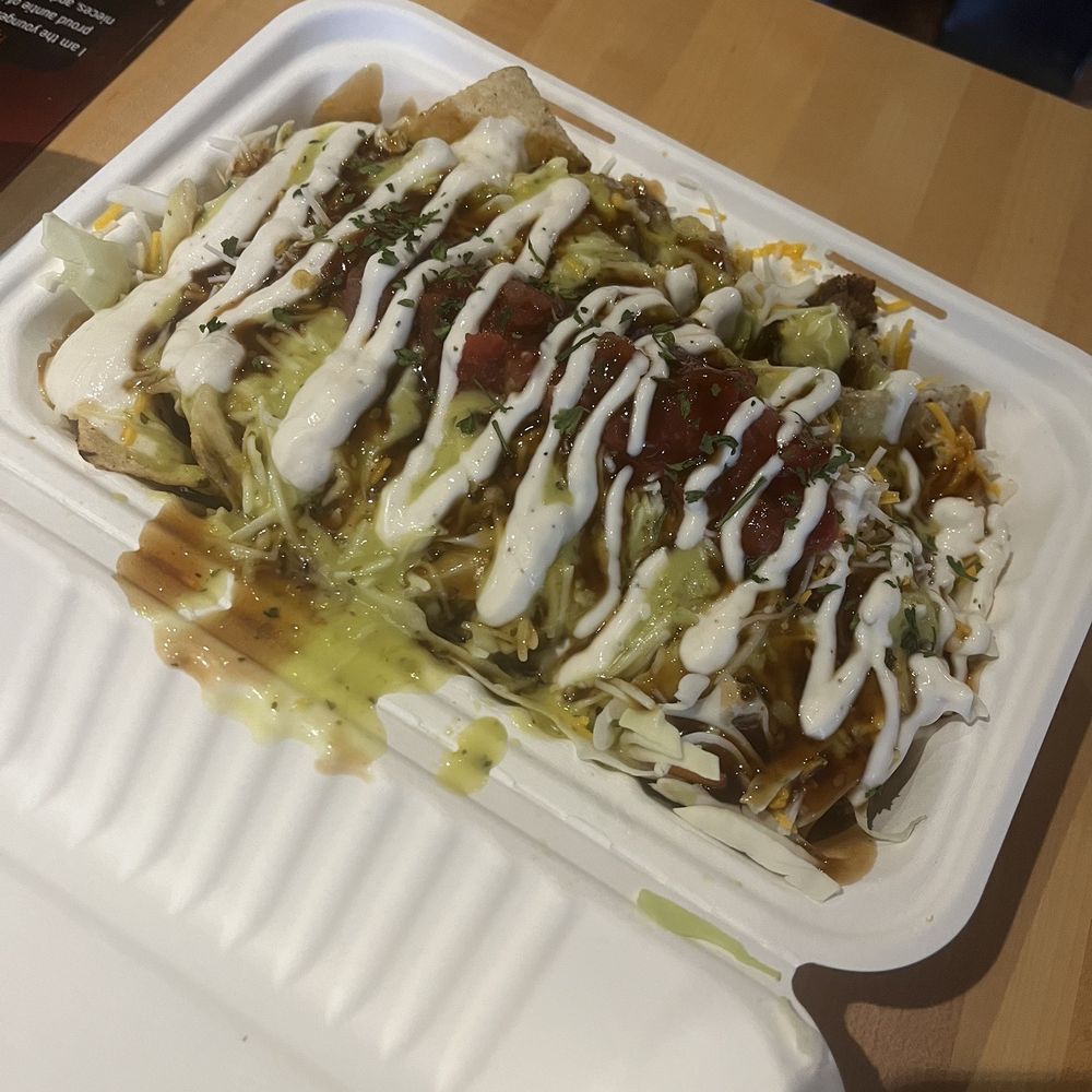 Black Leaf Vegan - Loaded nachos - Vegan Near Me - Indianapolis, Indiana