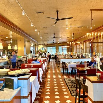 Il Fornaio - Italian Near Me - Corte Madera, California