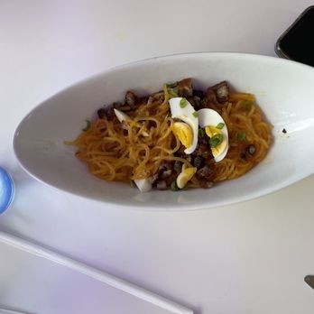 J's Kitchen - Pancit Palabok - Food Trucks Near Me - Sierra Vista, Arizona
