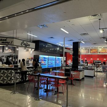 The Arch Cafe - The food area - American Near Me - Saint Louis, Missouri The Arch Cafe - The food area - American Near Me - Saint Louis, Missouri