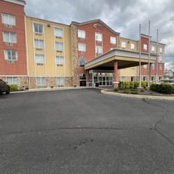 Comfort Suites Near Gettysburg Battlefield Visitor Center - Outside