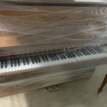 Two Men and a Truck Des Plaines - Two Men and a Truck destroyed my piano and only provided a $150 refund for damaged property on a per pound basis. - Movers Near Me - Des Plaines, Illinois Two Men and a Truck Des Plaines - Two Men and a Truck destroyed my piano and only provided a $150 refund for damaged property on a per pound basis. - Movers Near Me - Des Plaines, Illinois