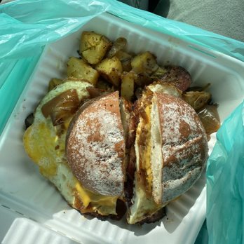 Matt's Big Breakfast - Bacon,egg and cheese - Breakfast & Brunch Near Me - Phoenix, Arizona